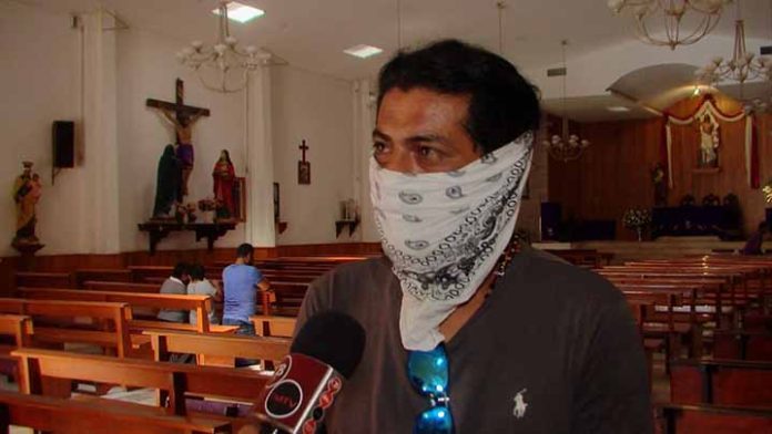 Cerca de 95 kilos pesa la cruz para el viacrucis de la colonia Juárez en Morelia