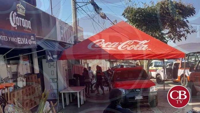 Atacan a balazos a una pareja en una miscelánea; la fémina sobrevive