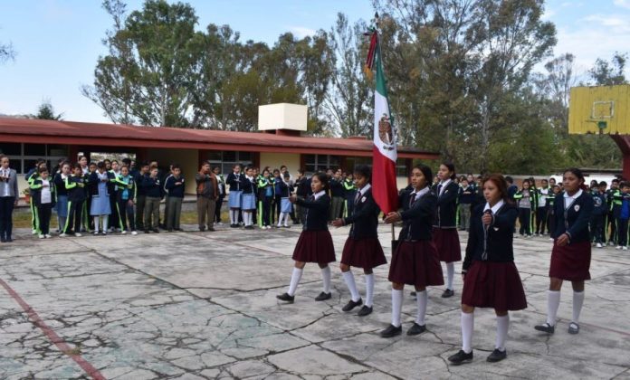 En este regreso a clases se reactivarán actos cívicos y deportivos en escuelas