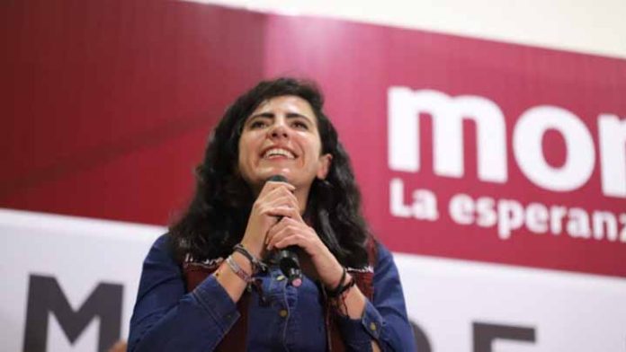 La Bugarinni fuera de Morena