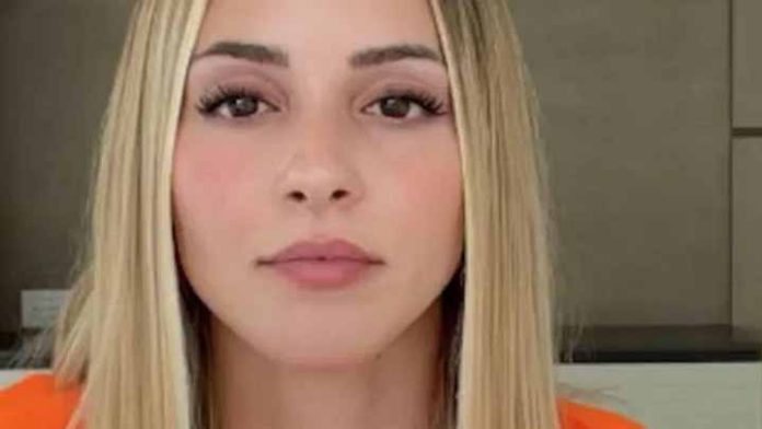 Mariana Rodríguez pide que no la juzguen por su posición social