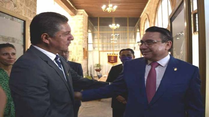 Recibe rector a consejero de la Judicatura Federal