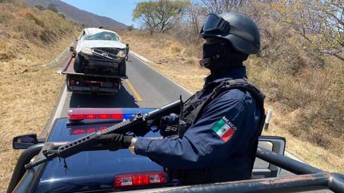 Enfrentamiento deja 5 sicarios muertos, cuatro heridos y autos decomisados en Chavinda