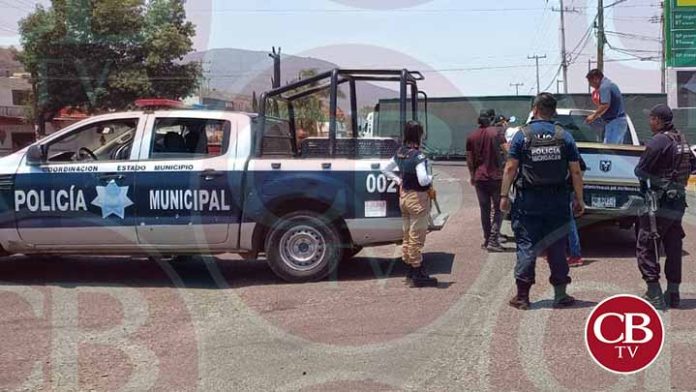 Le disparan a una mujer en la boca cuando viajaba en una moto