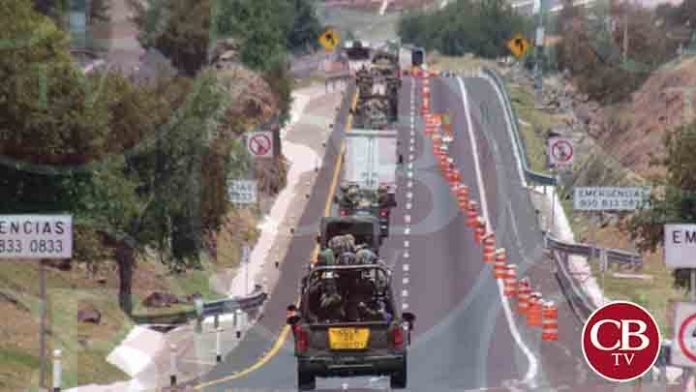 Llegan 900 militares a Michoacán