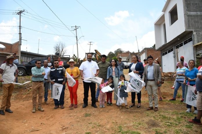 Arrancó Julio Arreola 3 obras en colonias vulnerables por casi 6mdp