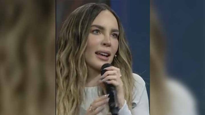 Belinda rinde tributo a Vicente Fernández en programa de España