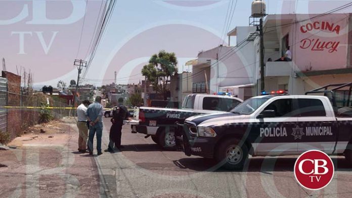 Atacan a balazos a dos jóvenes en una cocina económica en Morelia