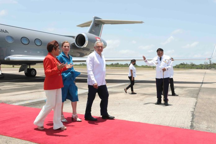 El presidente López Obrador visitó Belice para fortalecer la cooperación bilateral