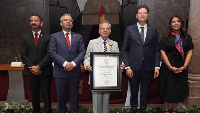 En el 481 Aniversario de Morelia, se entrega la presea “Generalísimo Morelos”
