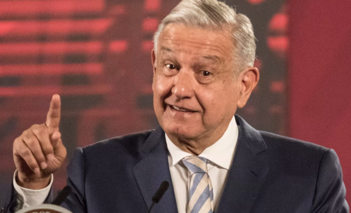 El presidente Andrés Manuel López Obrador informó en su que la próxima semana tiene planeado dar a conocer la iniciativa para eliminar el cambio de horario en México.