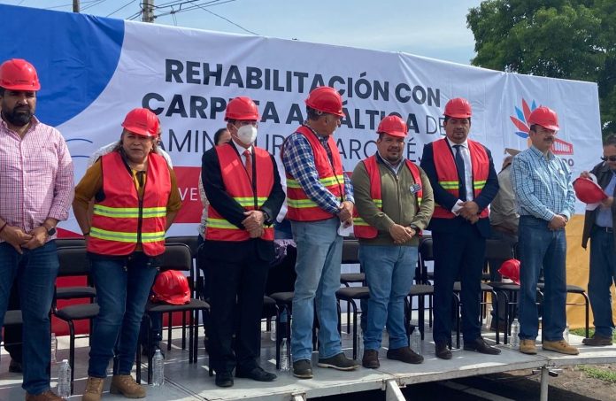 Rehabilita Gobierno de Tarímbaro carretera sin mantenimiento desde hace casi 20 años