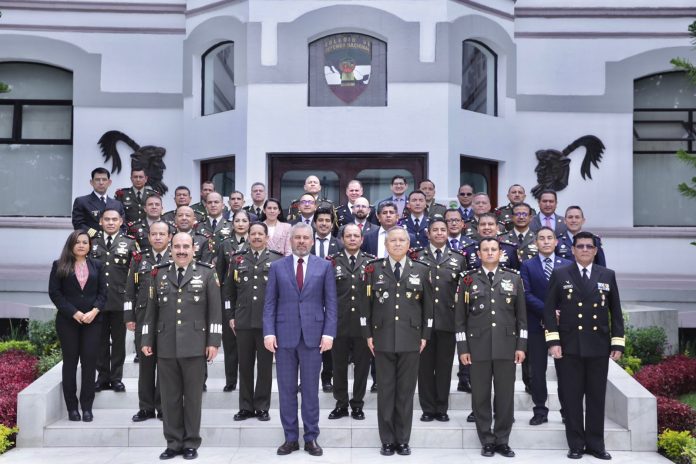 Más armas, más violencia: Bedolla, ante iniciativa de portación de armas de fuego