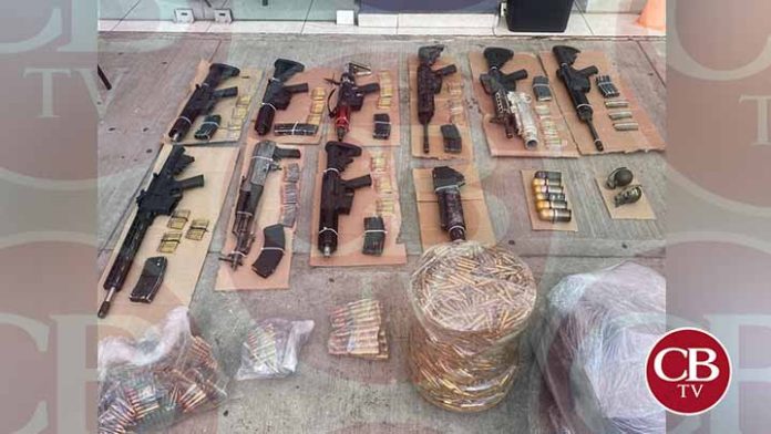 FGR investiga a ocho detenidos con arsenal en Villamar