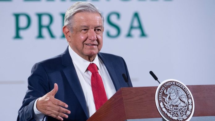 AMLO:Vamos a traer médicos de Francia, de EU y de donde se tengan que traer