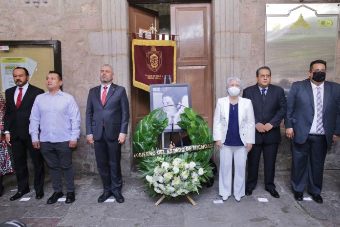 Conmemora Bedolla aniversario Luctuoso de Francisco Xavier Ovando