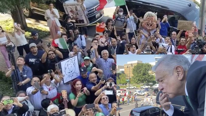 Migrantes mexicanos reciben con serenata a AMLO en Estados Unidos