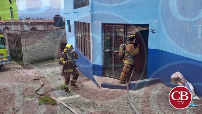 Se quema su cuarto, ni los “chones” se salvaron