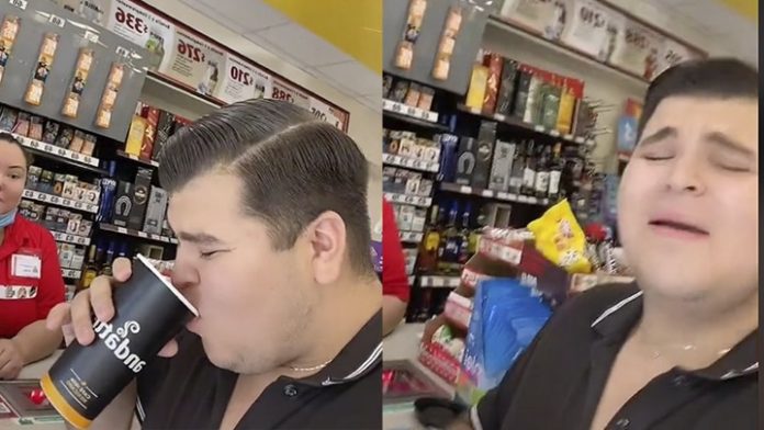 Tiktoker habla idioma alienígena en Oxxo como Mafe Walker