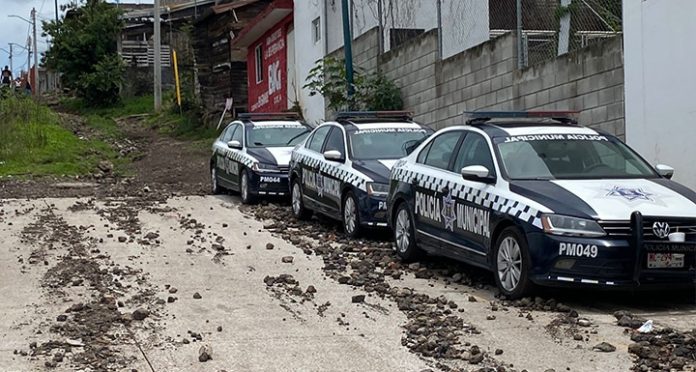 Vecinos denuncian invasión de elementos policiales en el Fracc. Patriotas Republicanos