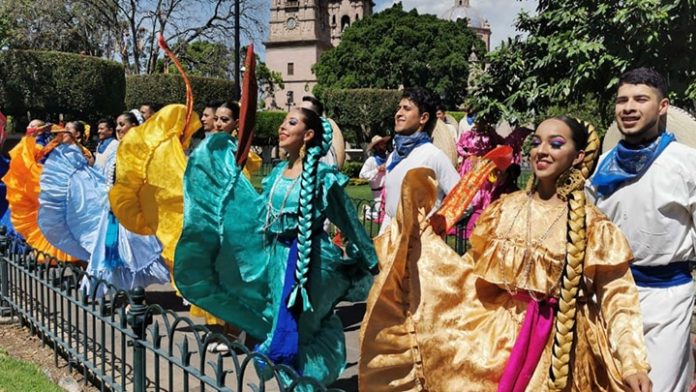Michoacán lleva a su folklore a Europa