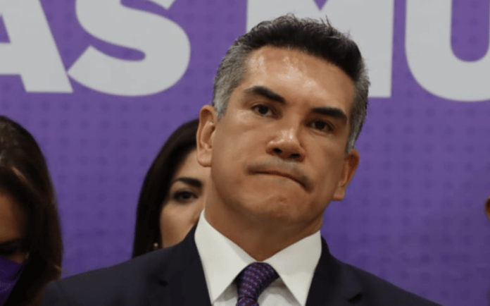 Alito Moreno enfurece contra diputados de Morena