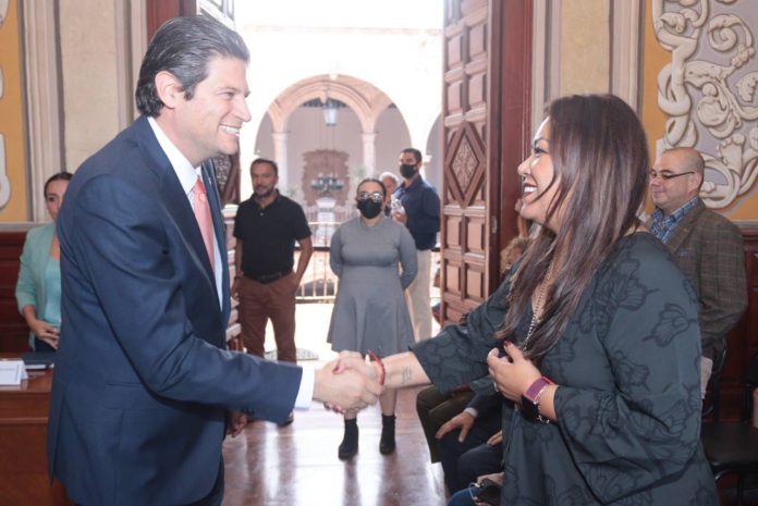 Ayuntamiento nombra a nueva titular del Instituto de la Mujer Moreliana