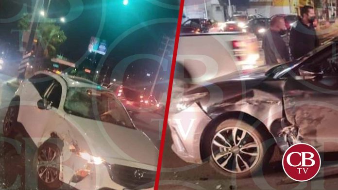 Borrachazo deja dos autos destruidos en el libramiento de Morelia