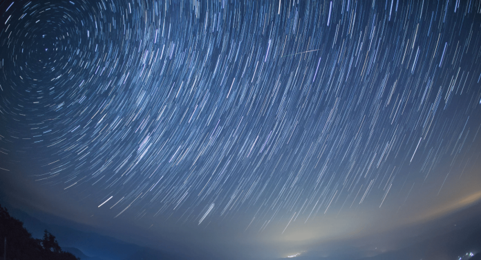 ¡No te lo puedes perder! Hoy lluvia de estrellas