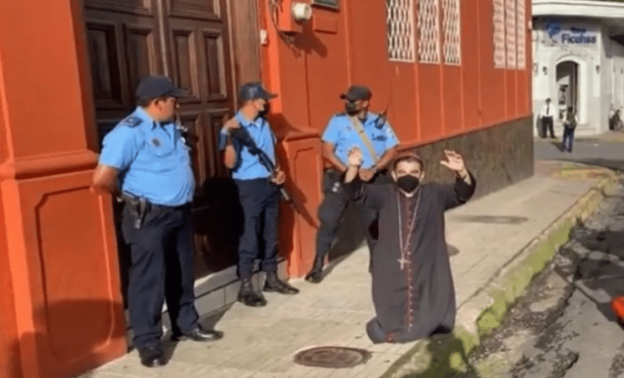 Reporta la policía de Nicaragua la  detención de obispo  Álvarez a Managua, crítico del gobierno de Daniel Ortega