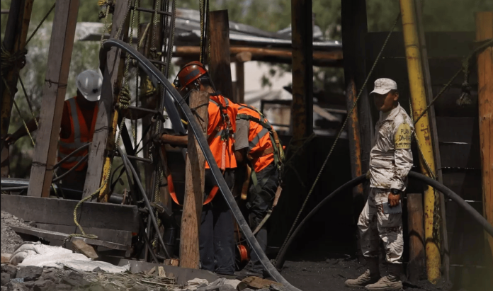 AMLO: Tras filtración se complica rescate de mineros