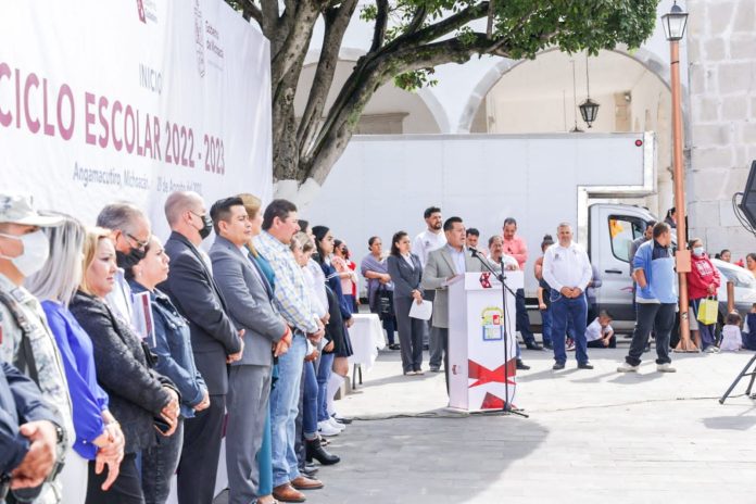 Educación, motor de la transformación de Michoacán: Torres Piña