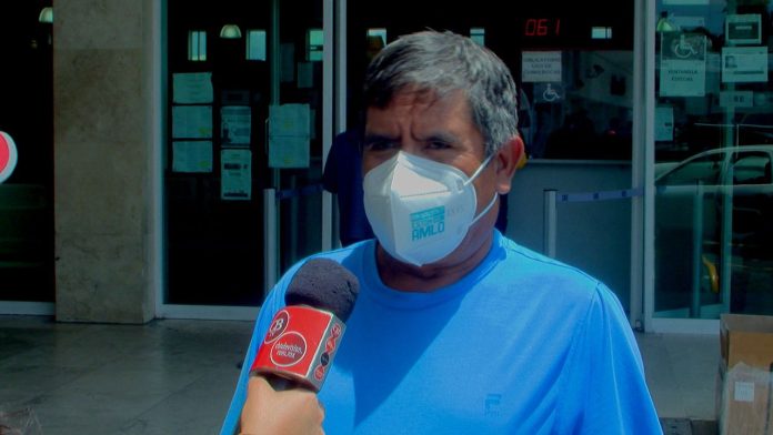 A sus 50 años; va por el sueño americano para sacar adelante a su hija