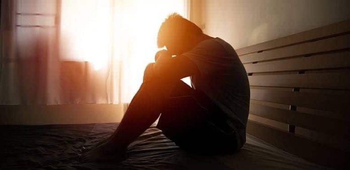 Depresión adolescente puede terminar en suicidio sino se trata a tiempo