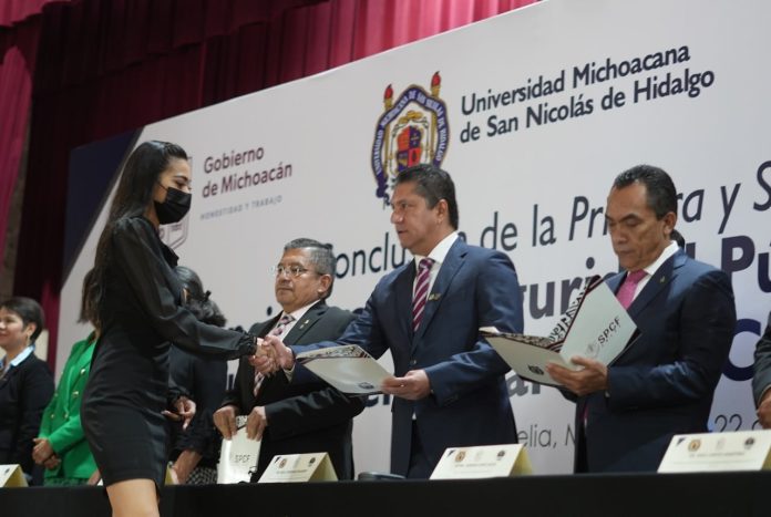 Rector Raúl Cárdenas y fiscal Adrián López acuerdan fortalecer programa educativo de seguridad