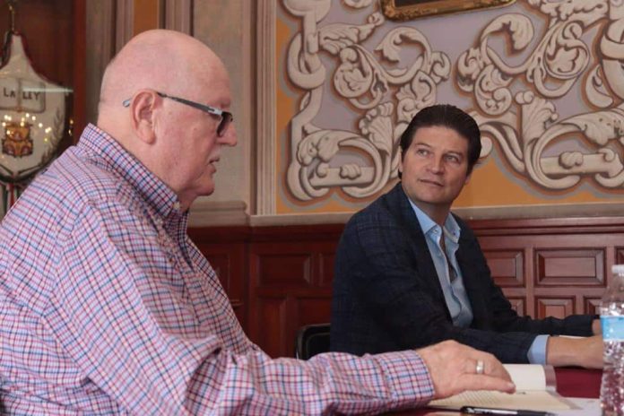 Extranjeros en Morelia; Alfonso Martínez busca vínculos de integración
