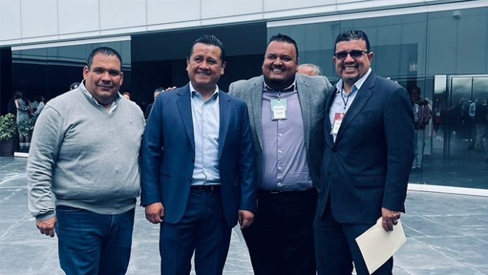 #Michoacan | ➡️ La ruta será generar ideas innovadoras, iniciativas de ley, fomentar la participación ciudadana y promover el diálogo entre el gobierno y la sociedad. #CBTelevision Ver más...👇👇👇 https://cbtelevision.com.mx/tarimbaro-presente-en-la-instalacion-del-consejo-economico-y-social-de-michoacan/
