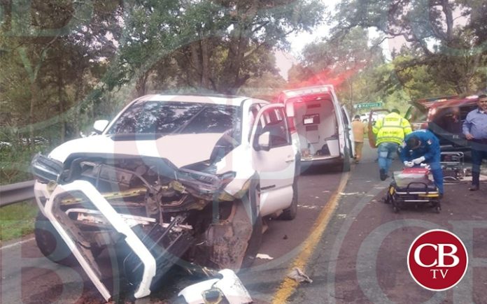 Dos muertos deja choque de camionetas en el Correo