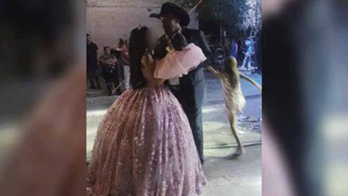 Quinceañera se muere durante su vals, horas más tarde muere