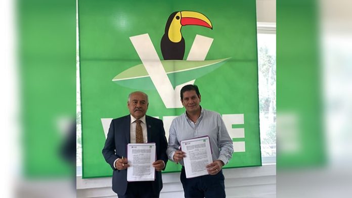 Signan PVEM y Universidad Nova Spania convenio de colaboración