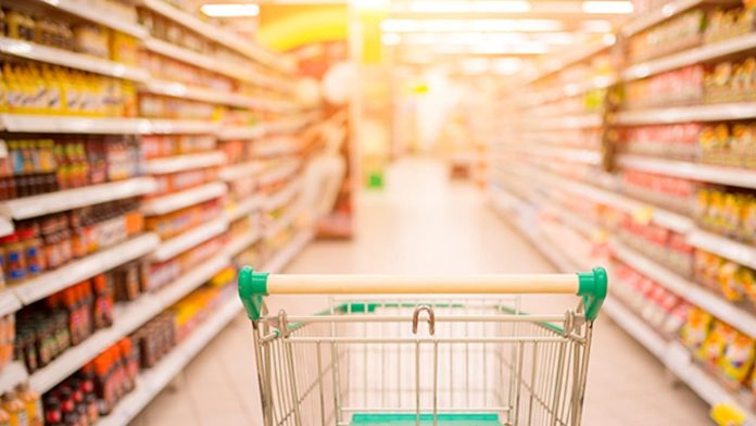 VIDEO: Modelo de OnlyFans sufre acoso en el supermercado