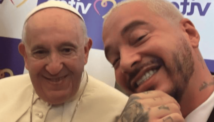 J Blavin publica selfie con 