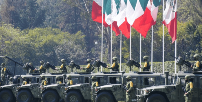 AMLO: Planea consulta en 2027 para decidir si Ejército continúa en las calles