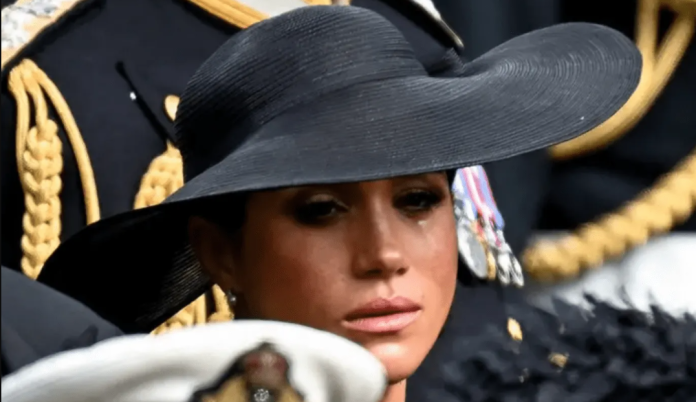 Meghan Markle fue captada llorando en el funeral de la reina Isabel II