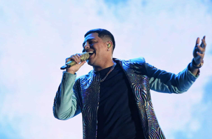 Video: Grupo Firme agradece a sus fans