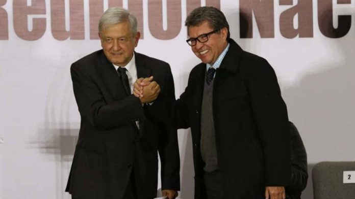 ‘Nunca cambien sus principios por dádivas o amenazas’: Monreal