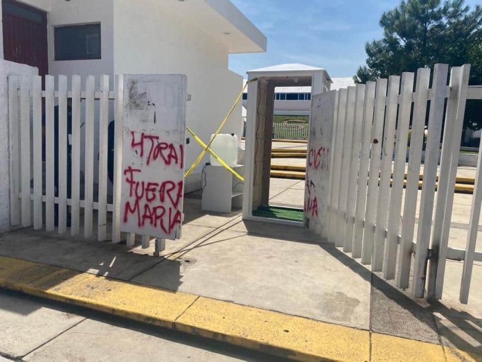 ¡Por fin! Normalistas liberan las instalaciones de la SEE