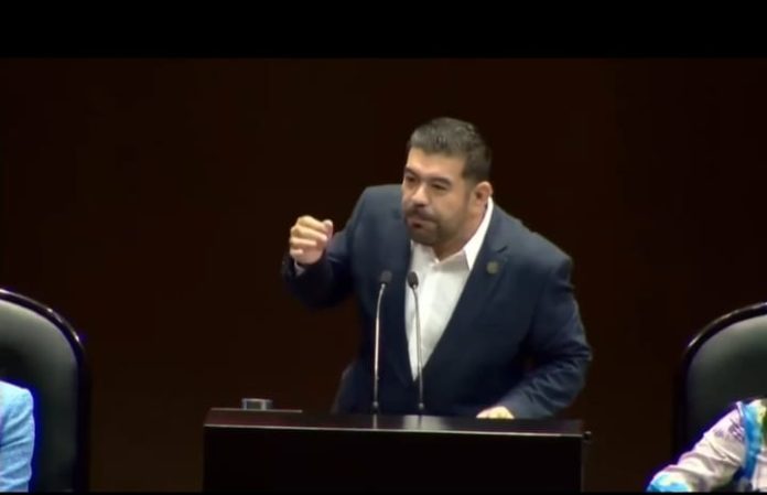 De los creadores de la refinería que no refina y de la militarización 