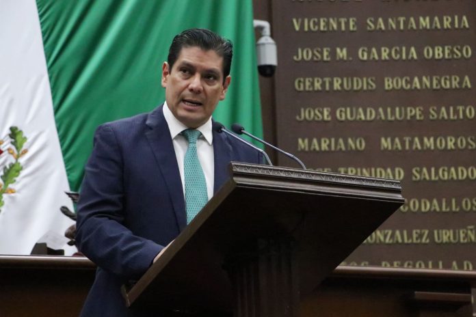 Llama Ernesto Núñez a privilegiar consensos durante segundo año legislativo