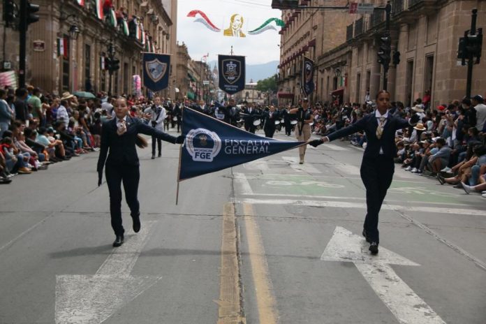 Participación de FGE en Desfile Cívico Militar, marca un precedente de responsabilidad y cercanía con la ciudadanía: Fiscal General